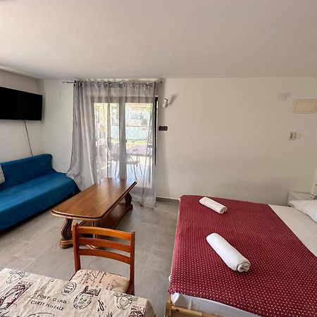 Cukon Holiday Home Premantura Buitenkant foto