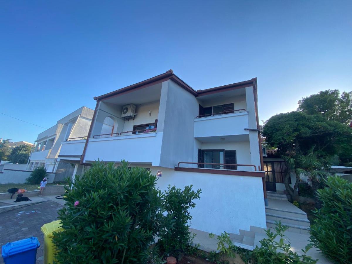 Cukon Holiday Home Premantura Buitenkant foto