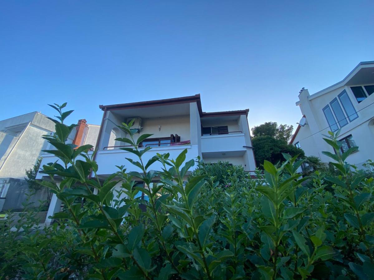 Cukon Holiday Home Premantura Buitenkant foto