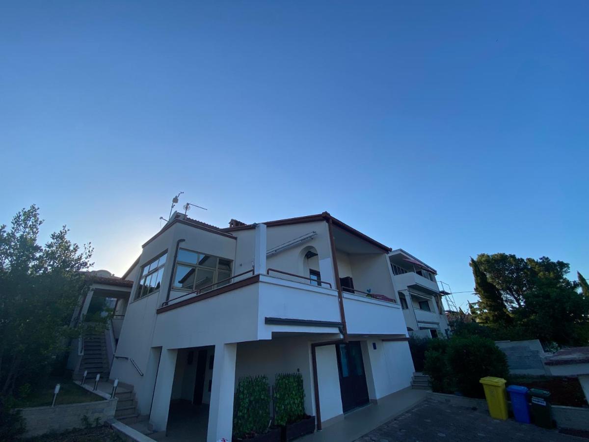 Cukon Holiday Home Premantura Buitenkant foto